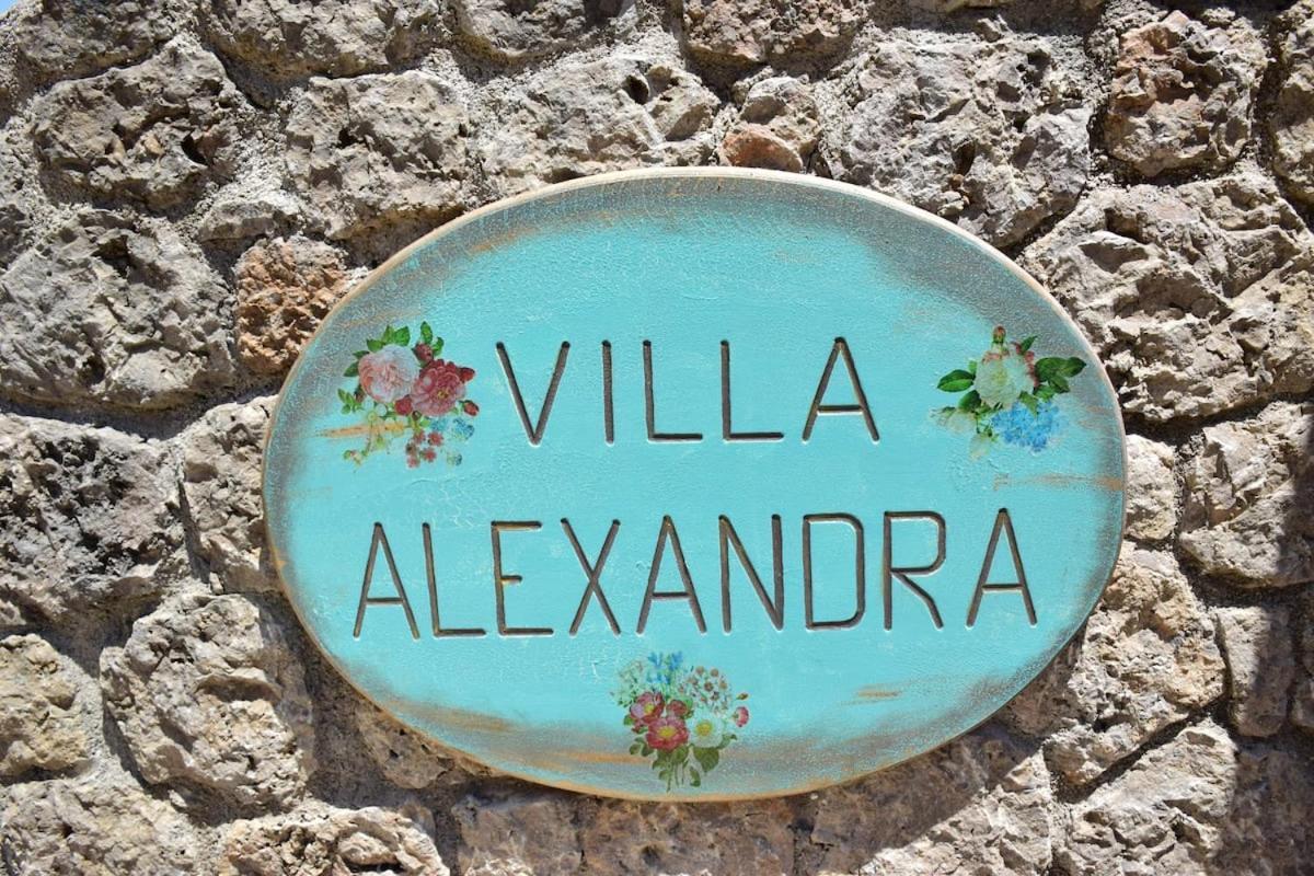 Villa Alexandra Dassia  Dış mekan fotoğraf
