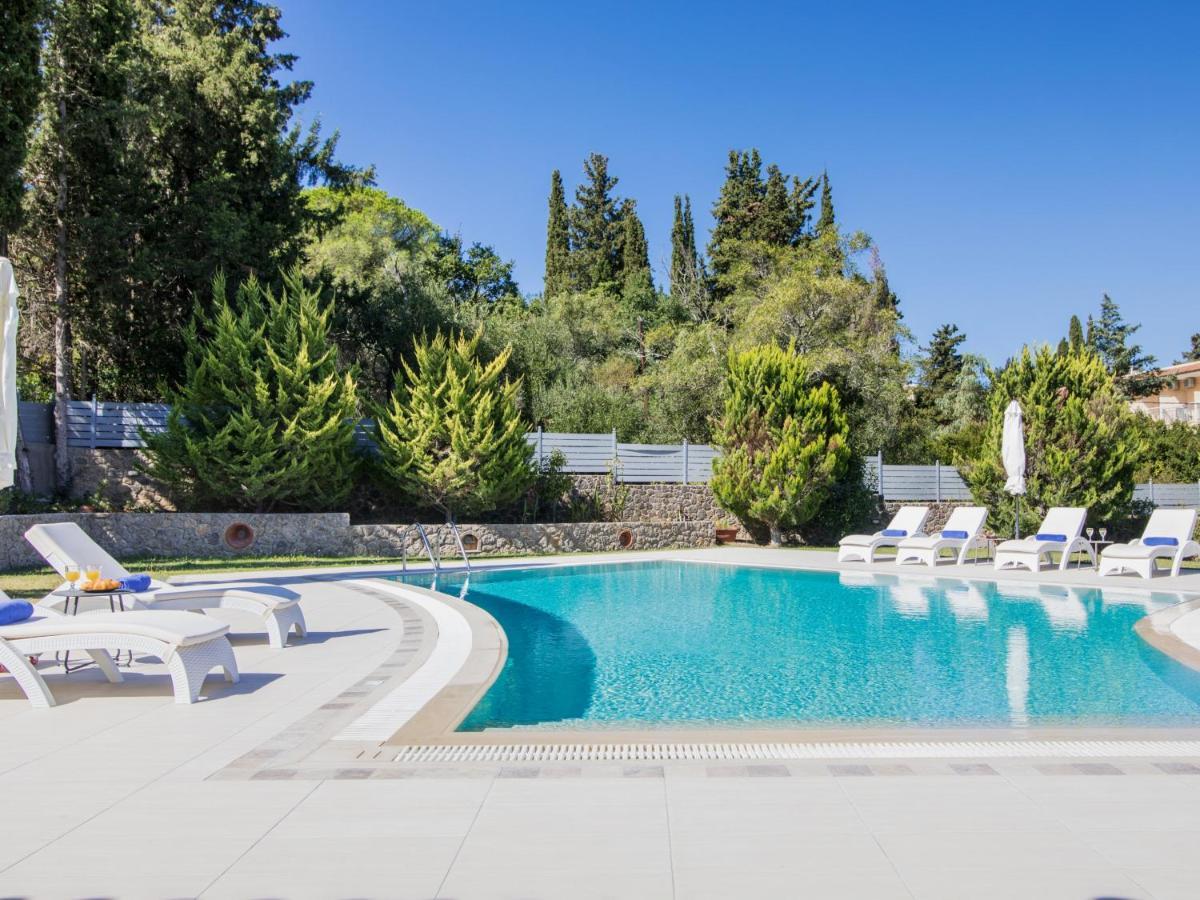 Villa Alexandra Dassia  Dış mekan fotoğraf